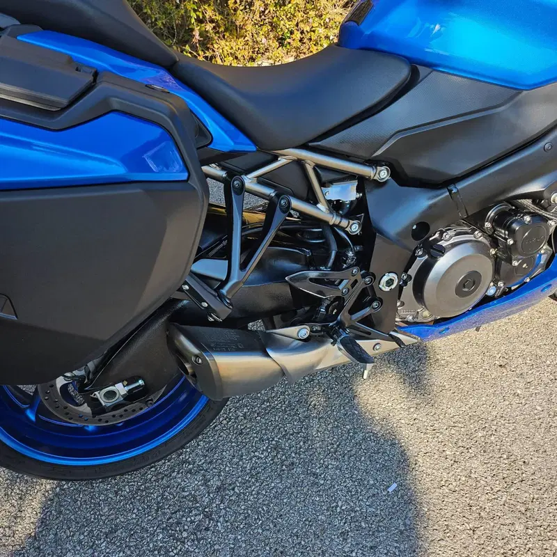 Suzuki GSX-S1000GT (2025 - 26) (3)