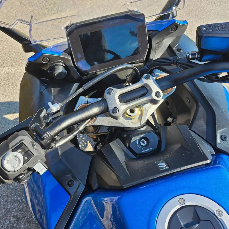 Suzuki GSX-S1000GT (2025 - 26) (9)