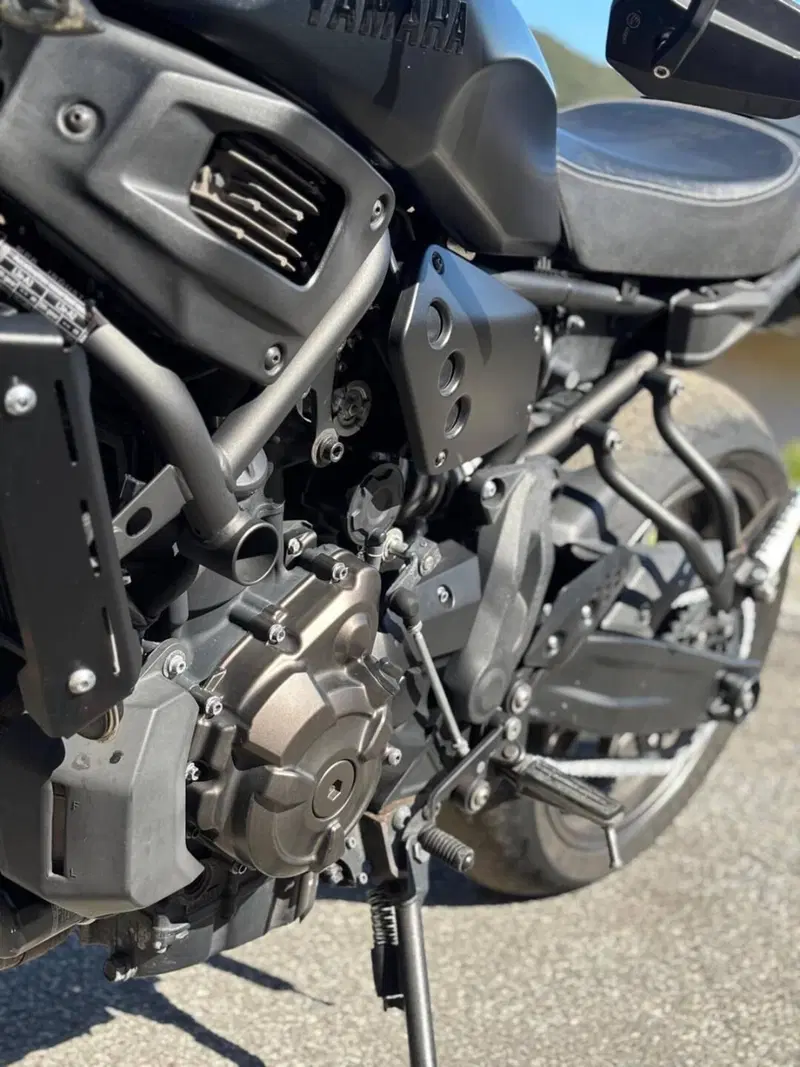 Yamaha XSR 700 ABS (2016 - 20) (9)