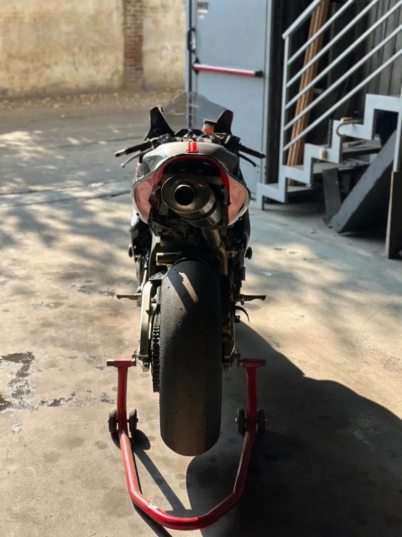 Honda CBR 600 RR (2003 - 04) (4)