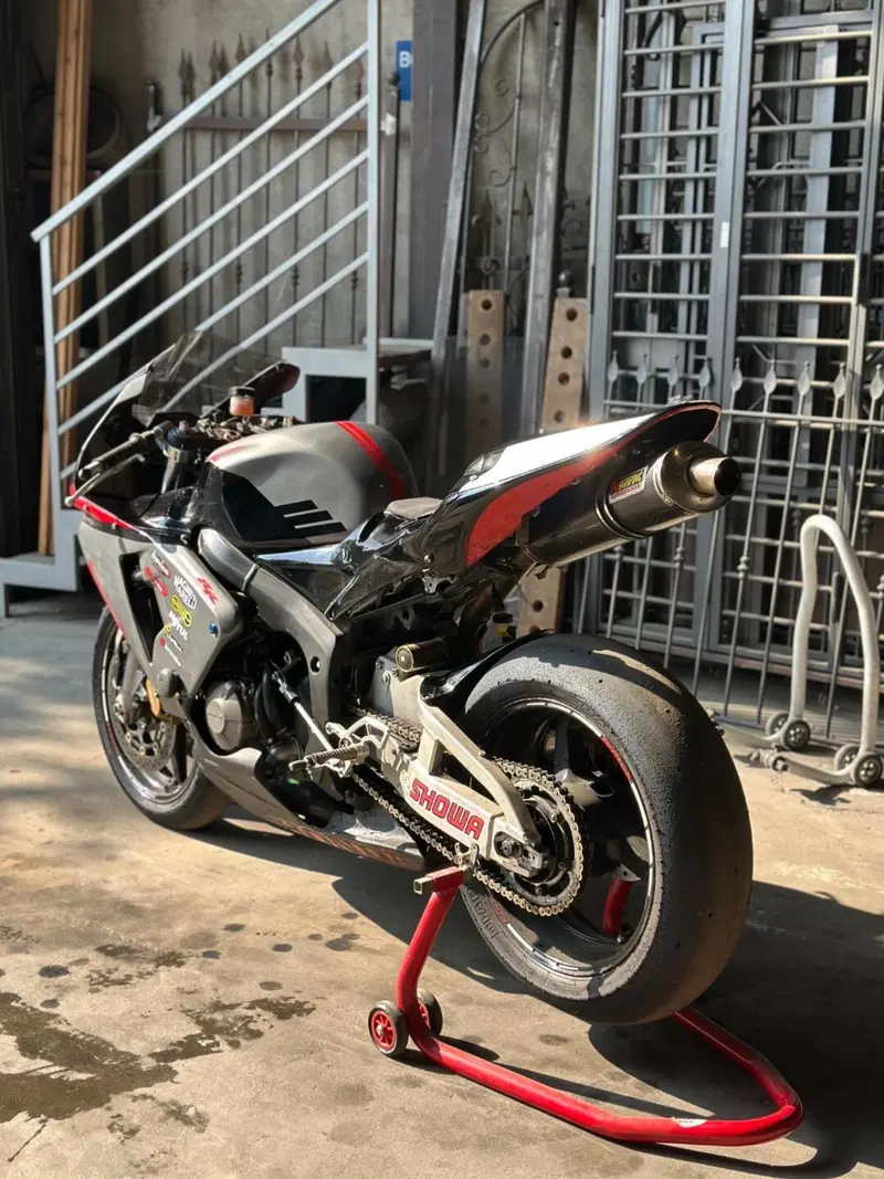 Honda CBR 600 RR (2003 - 04) (5)