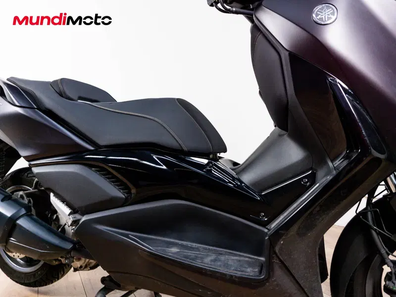 Yamaha X-Max 300 Tech Max (2020) (5)