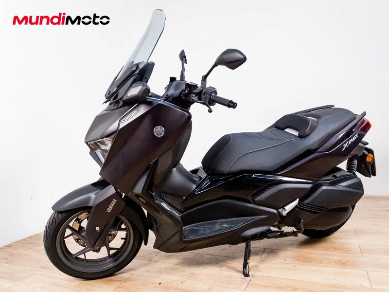 Yamaha X-Max 300 Tech Max (2020) (8)