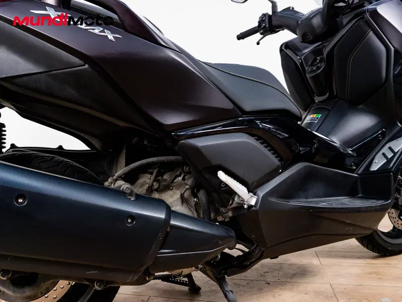 Yamaha X-Max 300 Tech Max (2020) (4)
