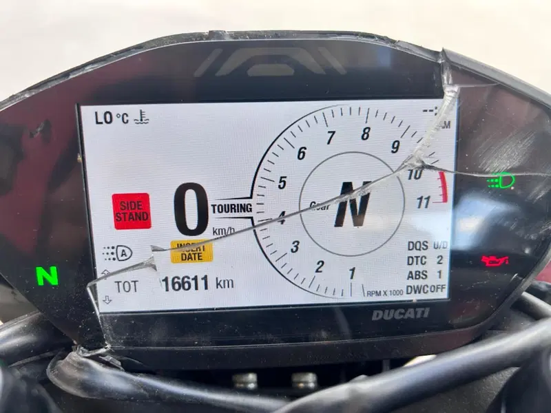 Ducati Hypermotard 950 RVE (2020) (6)
