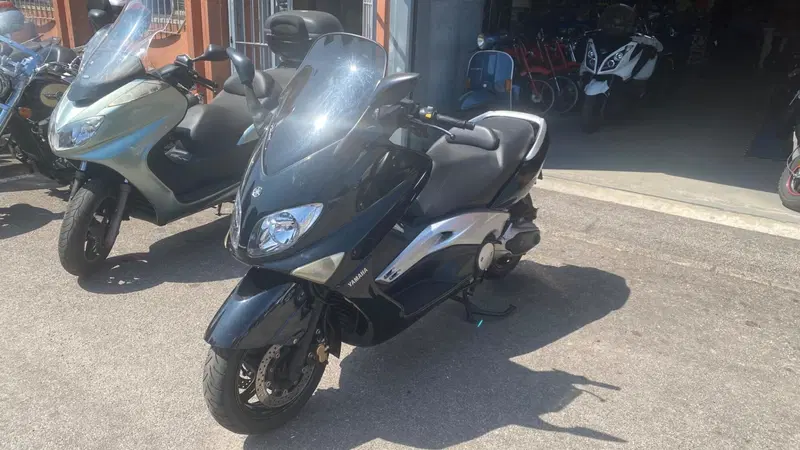 Yamaha T-Max 500 (2004 - 07) (3)