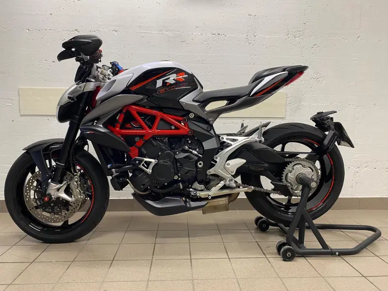 MV Agusta Brutale 800 RR (2017 - 20) (2)