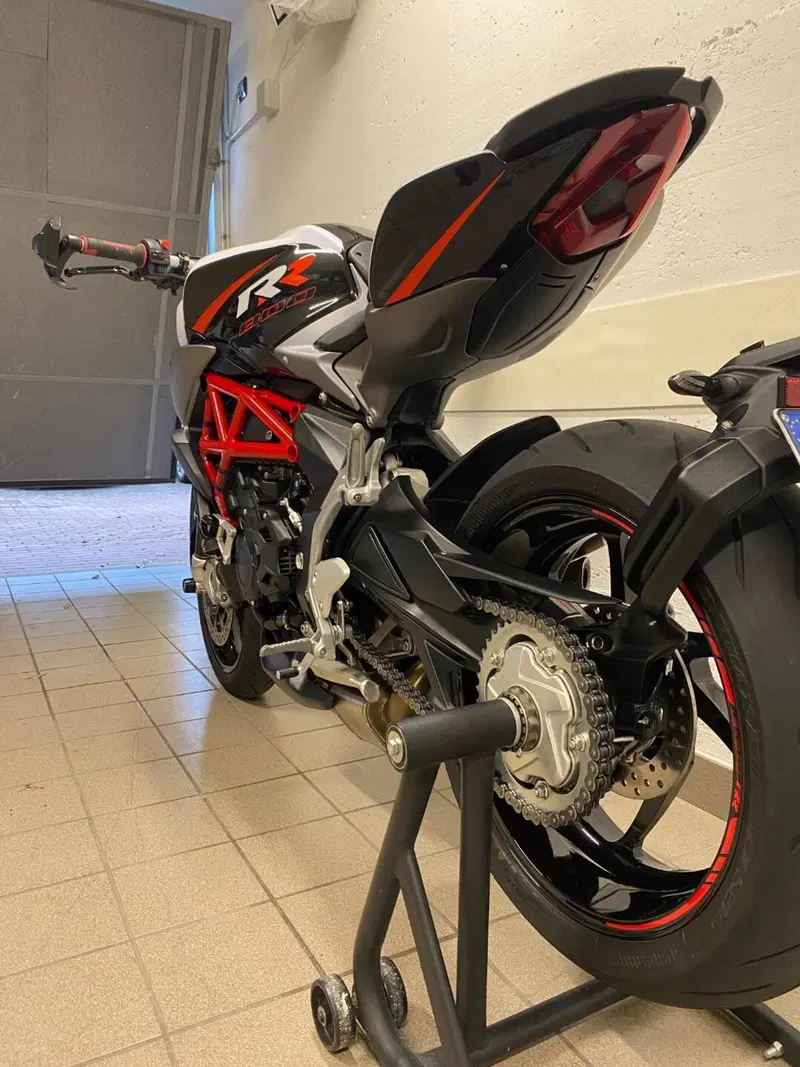 MV Agusta Brutale 800 RR (2017 - 20) (8)