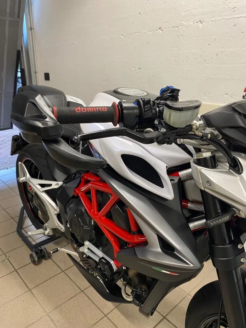 MV Agusta Brutale 800 RR (2017 - 20) (12)