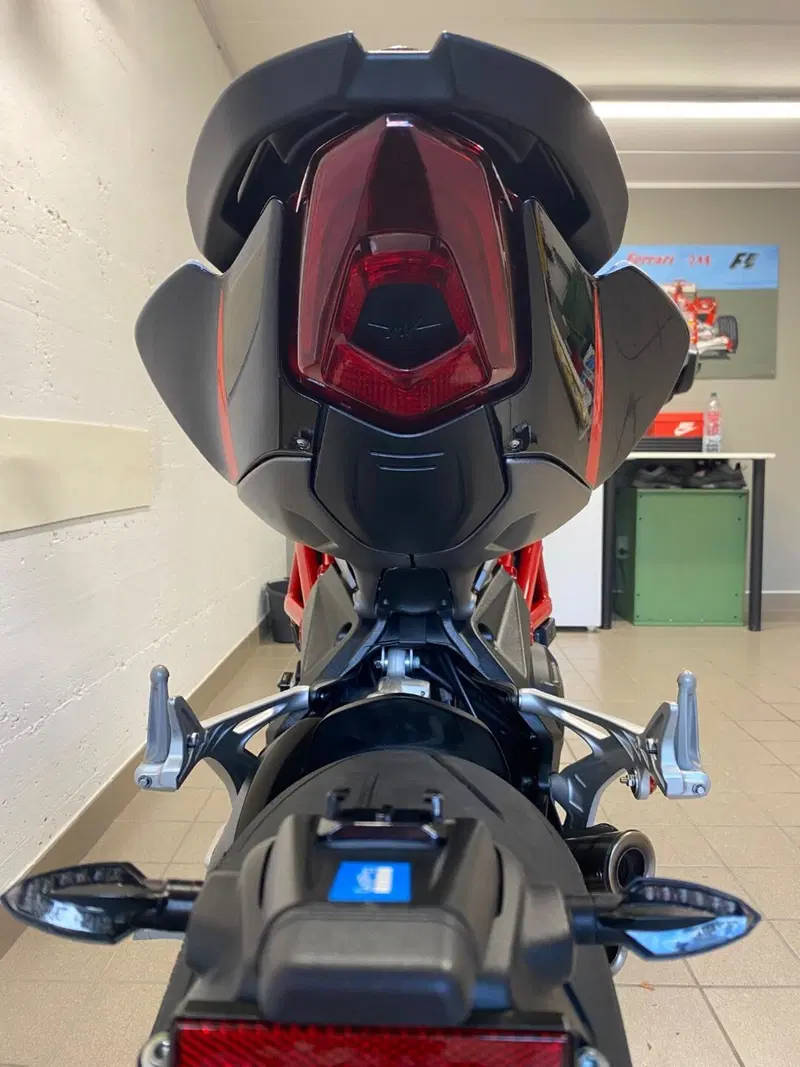 MV Agusta Brutale 800 RR (2017 - 20) (15)