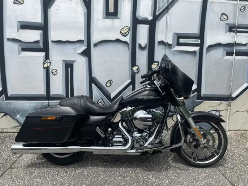 Harley-Davidson 107 Street Glide (2017 - 19) - FLHX