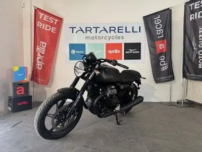 Moto Guzzi V7 Stone (2025 - 26) nuova