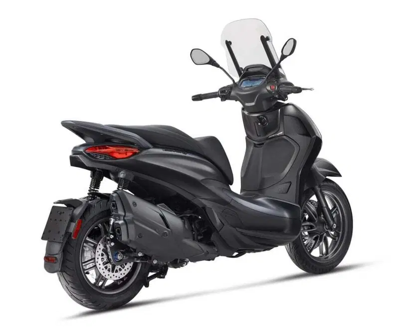 Piaggio Beverly 400 S (2025 - 26) (2)