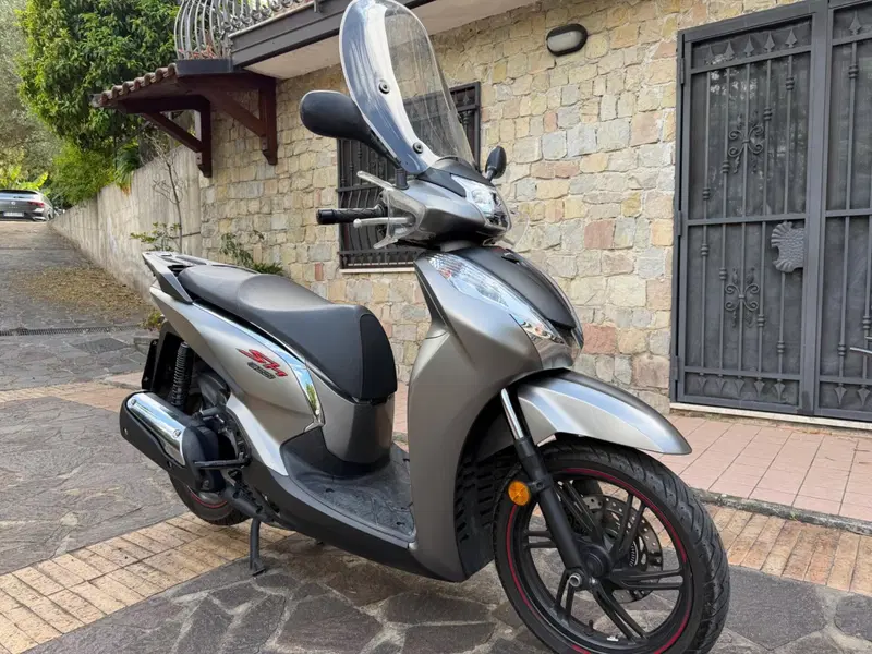 Honda SH 300 i Sport ABS (2018 - 20) (3)