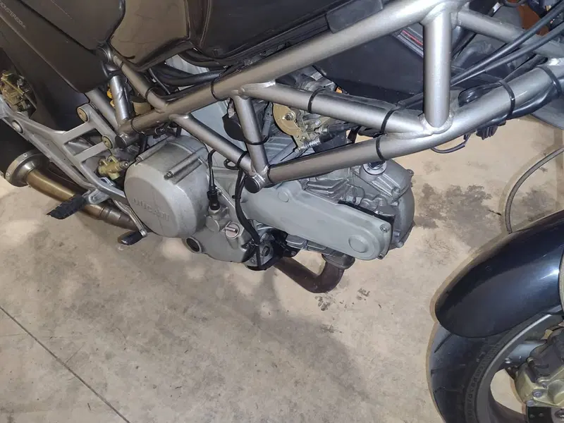 Ducati Monster 620 S  I.E (2002) (3)