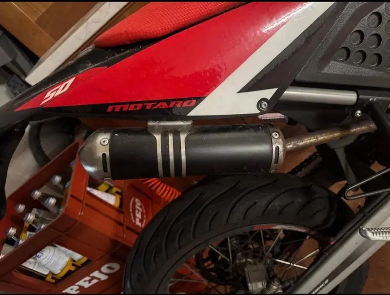 Fantic Motor Motard 50 Performance 2t (2020) (3)