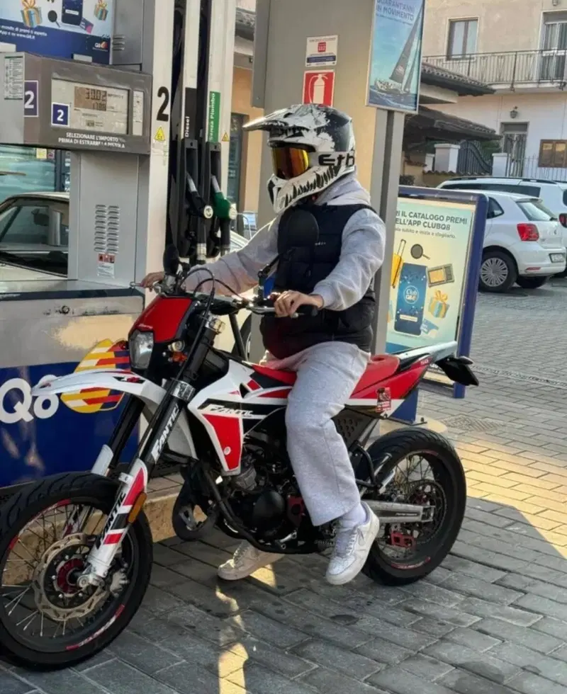 Fantic Motor Motard 50 Performance 2t (2020) (6)