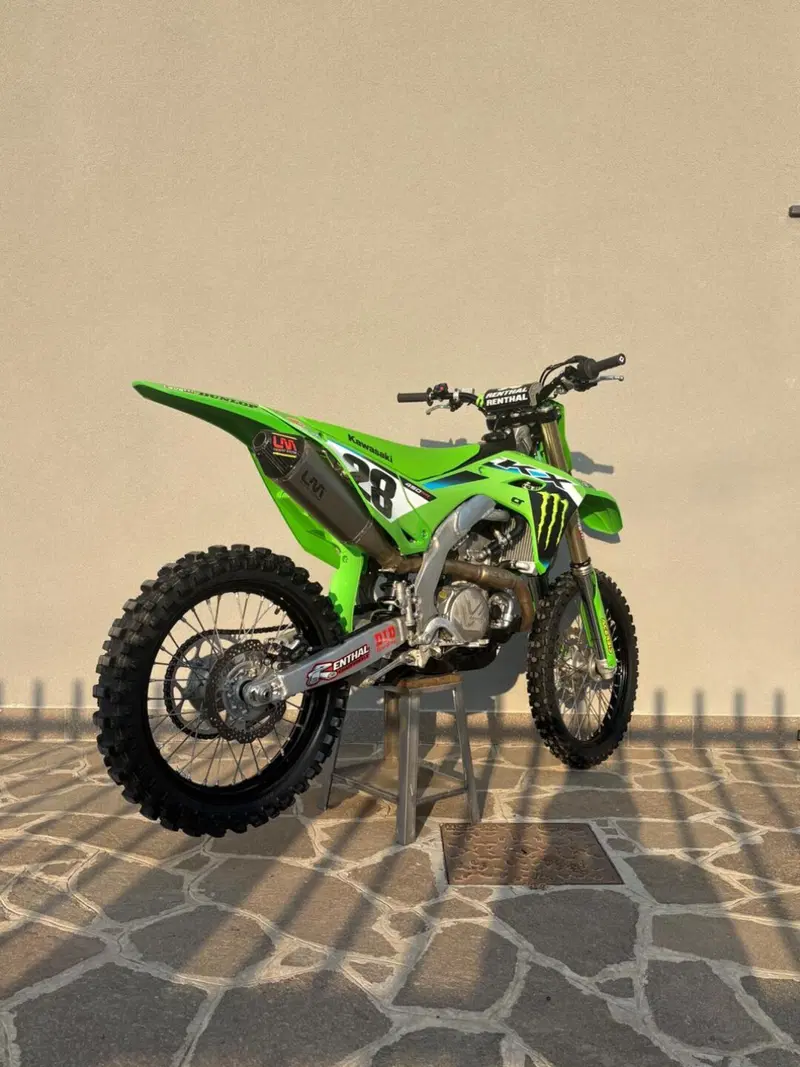 Kawasaki KX 450 F (2023) (2)
