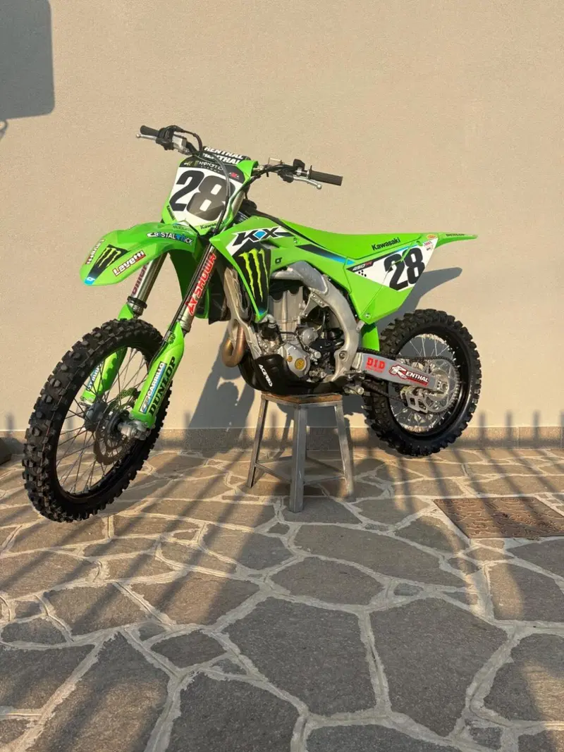 Kawasaki KX 450 F (2023) (8)