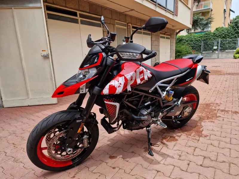 Ducati Hypermotard 950 RVE (2022 - 25) (2)