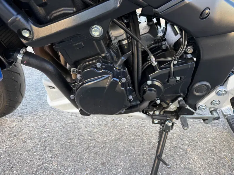 Suzuki GSR 750 Z ABS (2015 -16) (7)