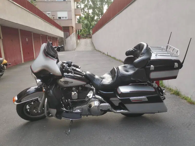 Harley-Davidson 1340 Electra Glide Ultra Classic (1994 - 98) - FLHTCU (3)