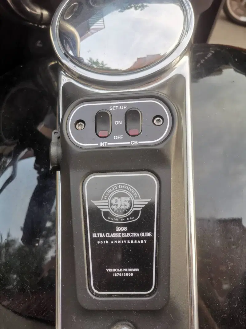 Harley-Davidson 1340 Electra Glide Ultra Classic (1994 - 98) - FLHTCU (7)