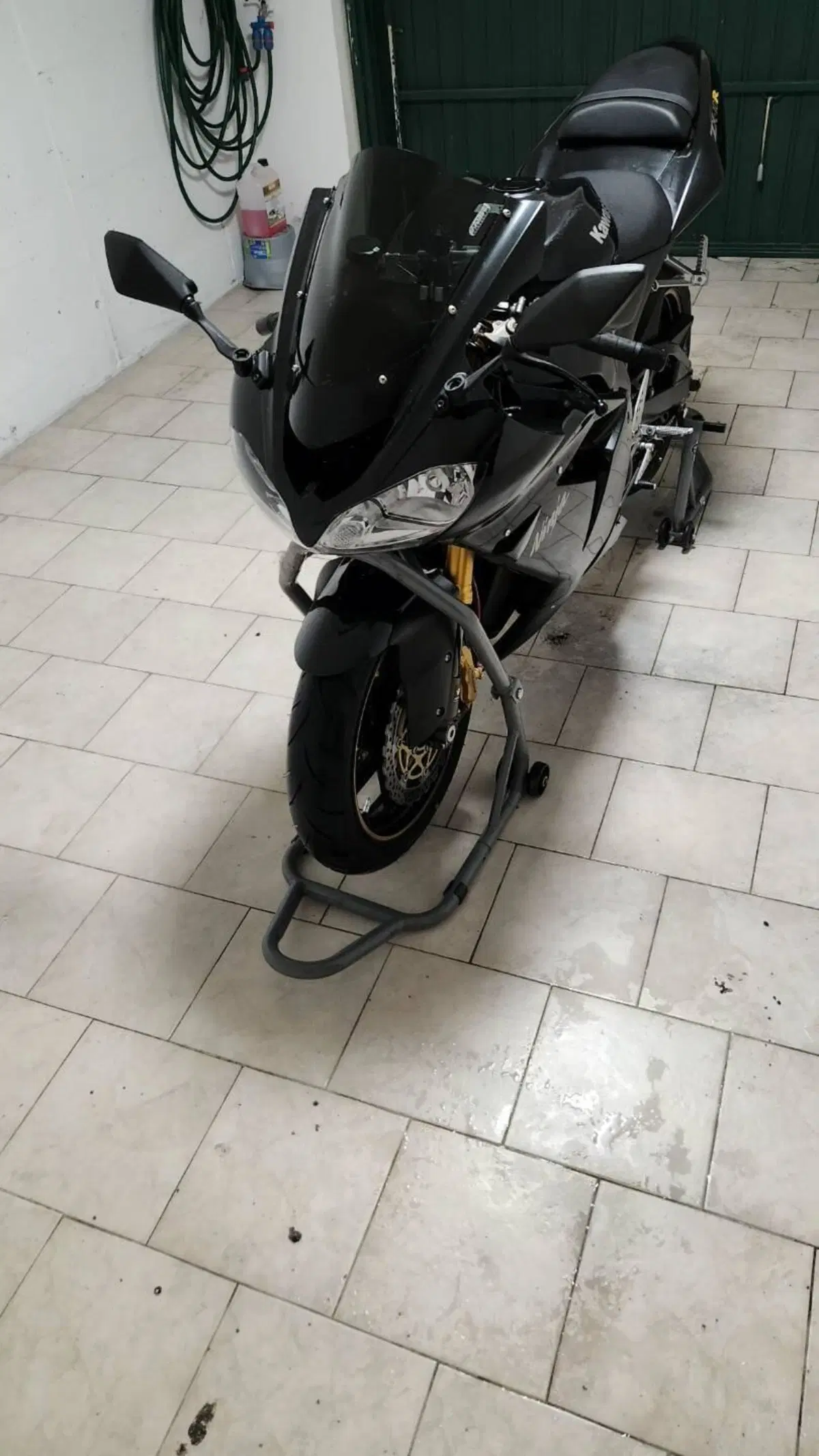 Kawasaki Ninja 1000 ZX-10R (2004 - 05) (2)