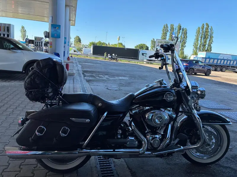 Harley-Davidson 1584 Road King Classic (2007 - 11) - FLHRCI (15)