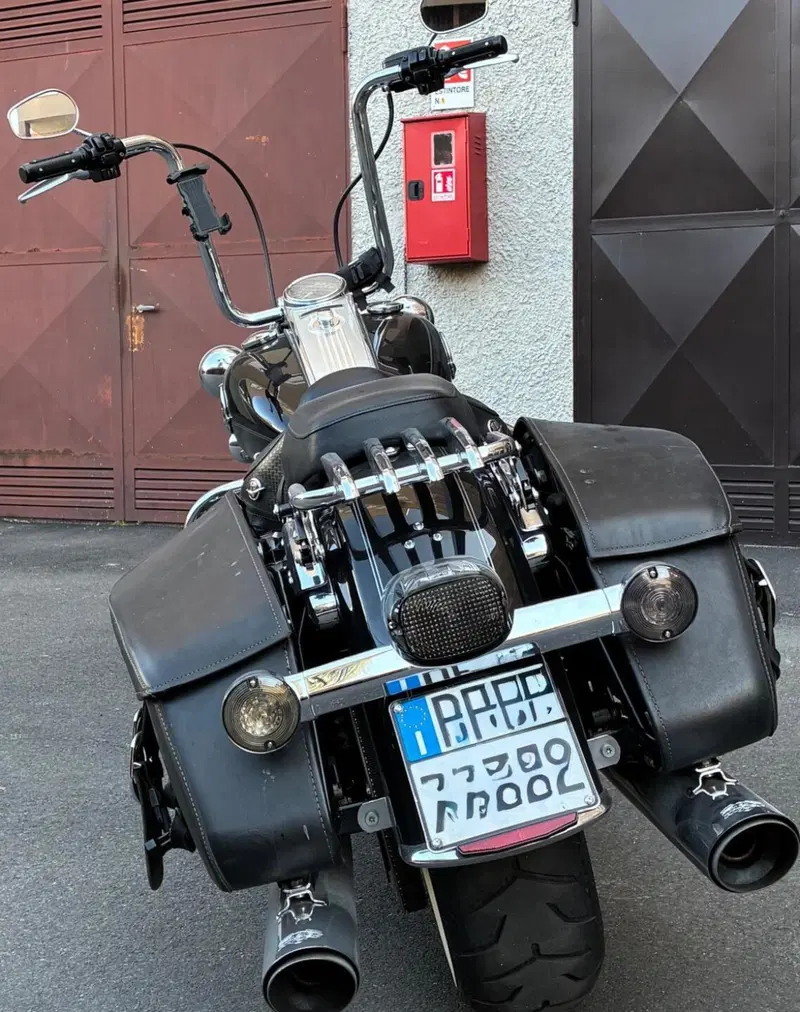 Harley-Davidson 1584 Road King Classic (2007 - 11) - FLHRCI (14)