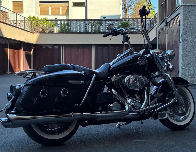 Harley-Davidson 1584 Road King Classic (2007 - 11) - FLHRCI (10)