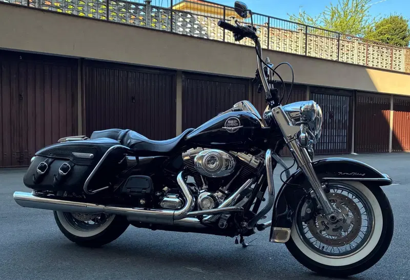 Harley-Davidson 1584 Road King Classic (2007 - 11) - FLHRCI (12)