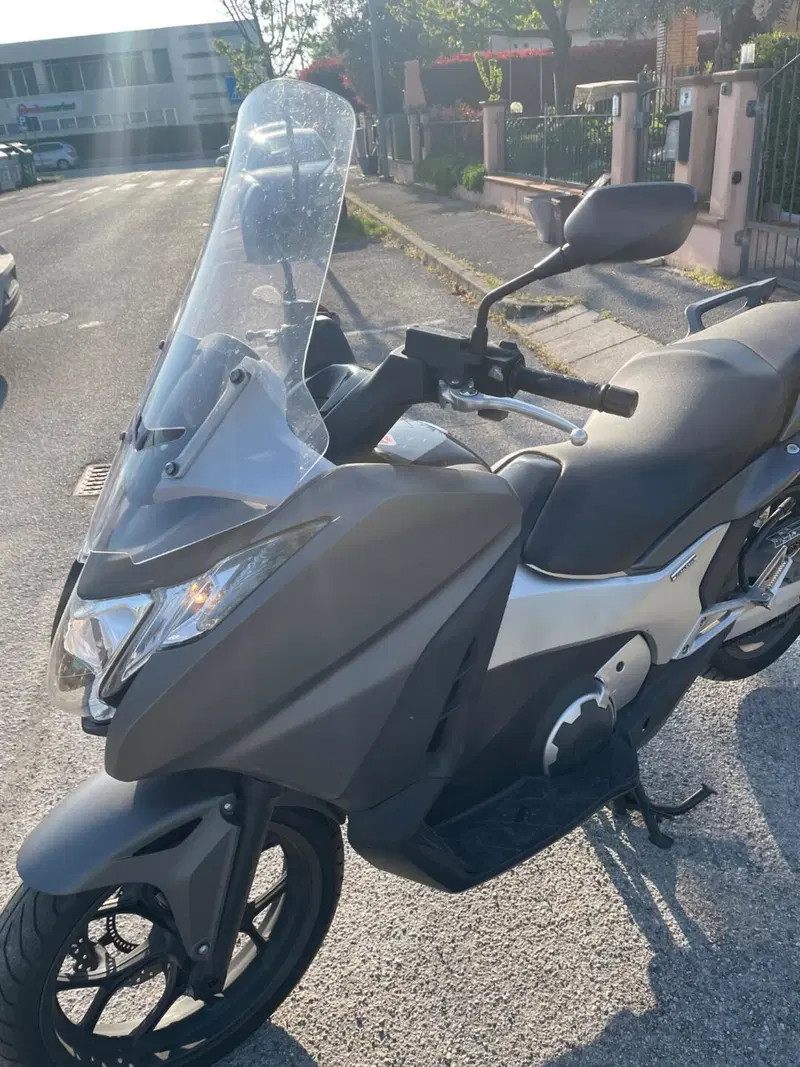 Honda Integra 750 DCT ABS (2014 - 15) (7)