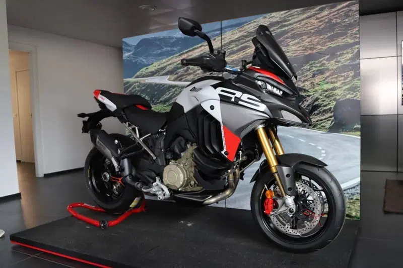 Ducati Multistrada V4 RS (2026)
