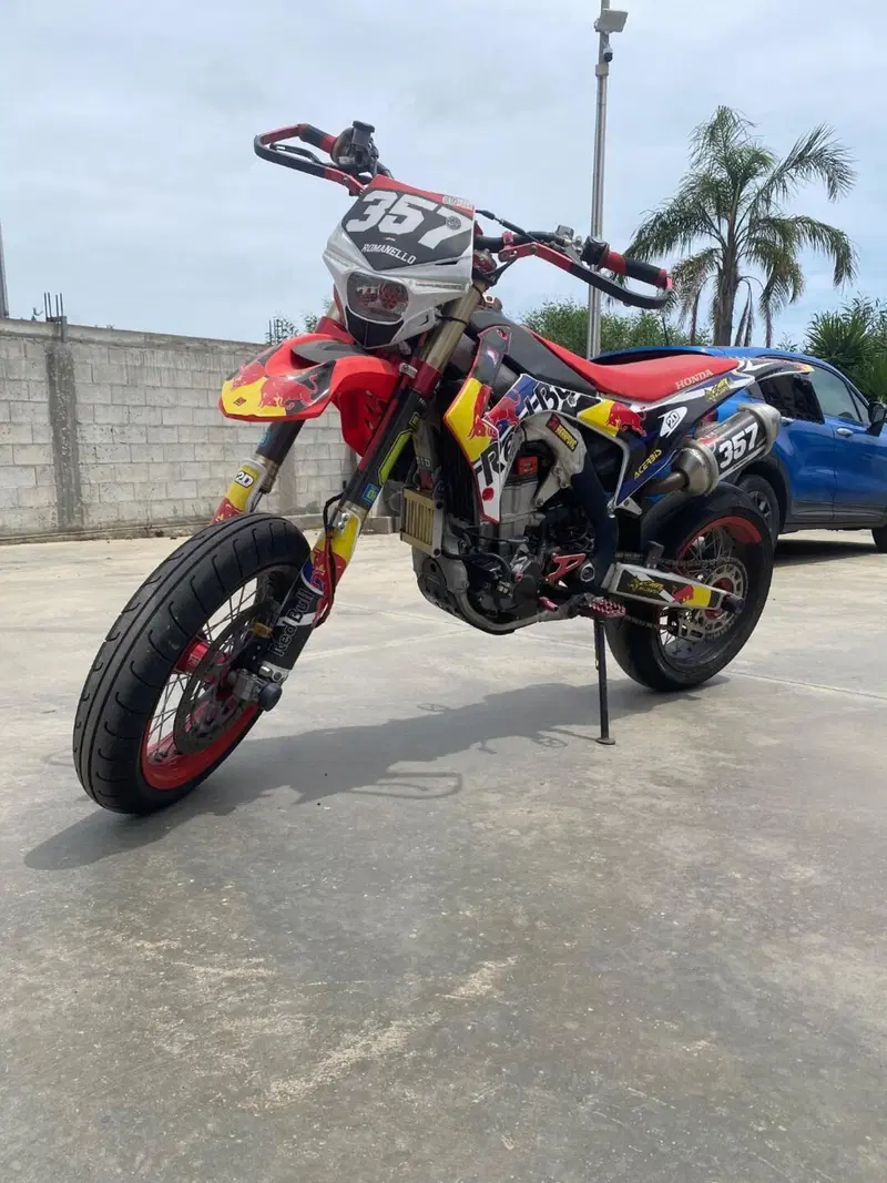 Honda CRF 450R (2017) (2)