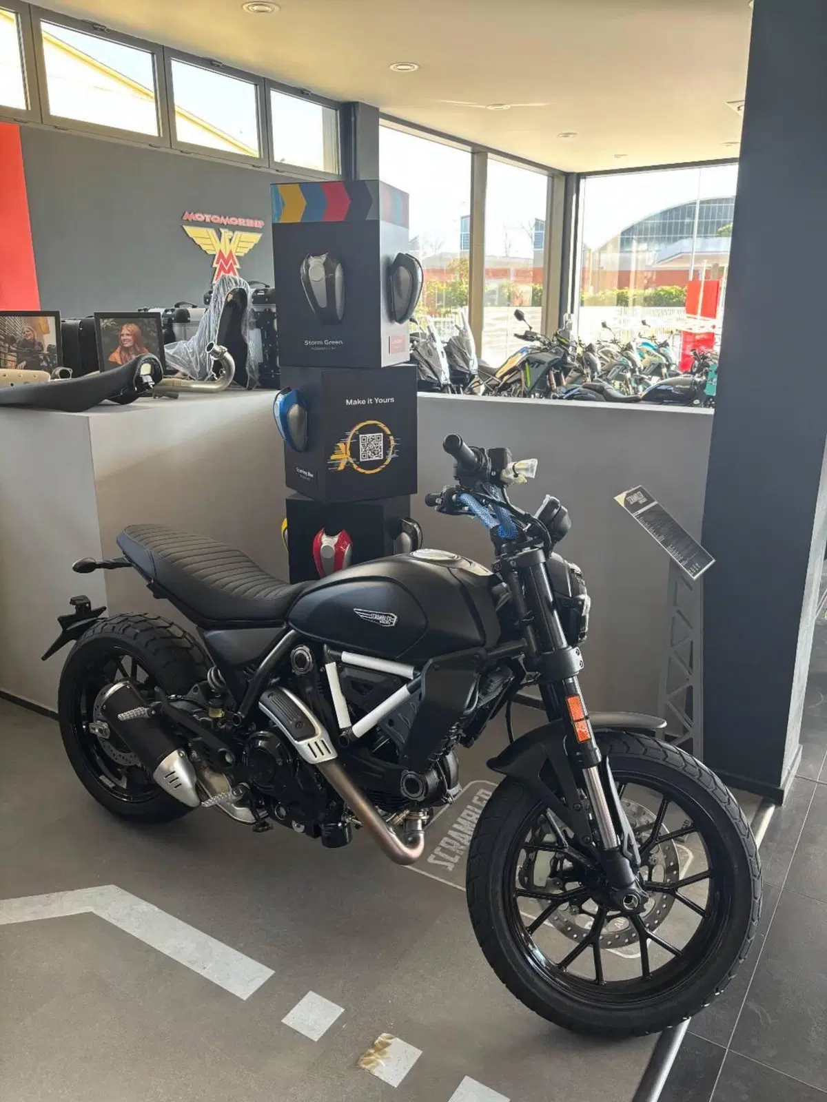 Ducati Scrambler 800 Icon Dark (2025 - 26)