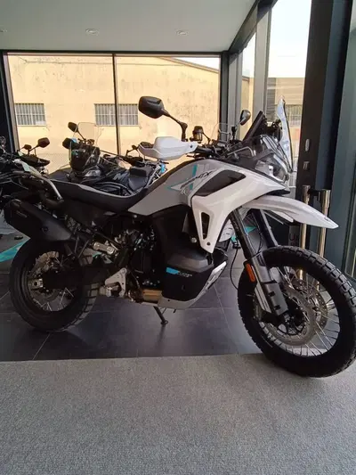CFMOTO 1000MT-X High Seat (2026) nuova