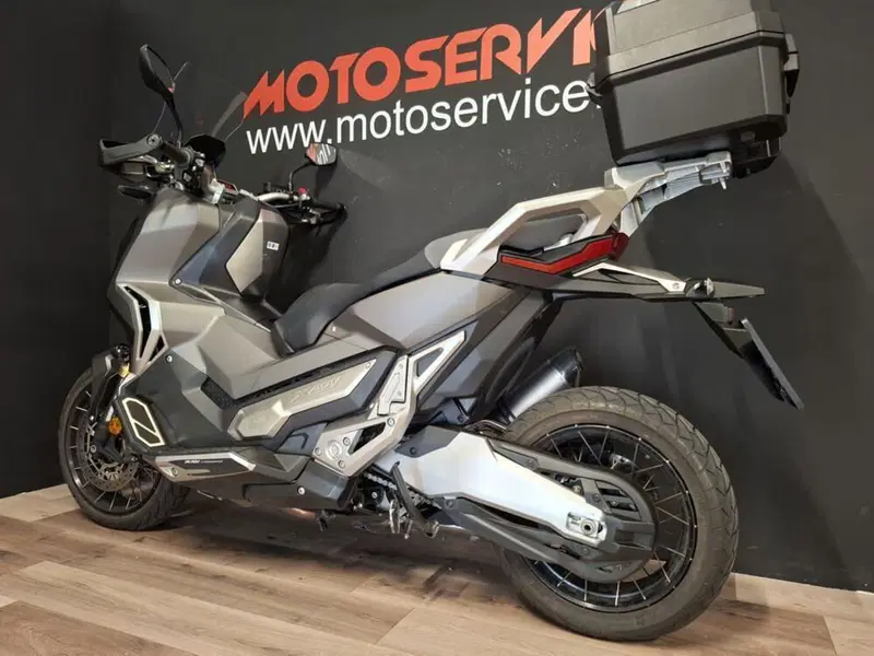 Honda X-ADV 750 (2017) (3)