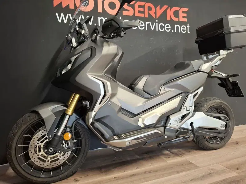 Honda X-ADV 750 (2017) (2)