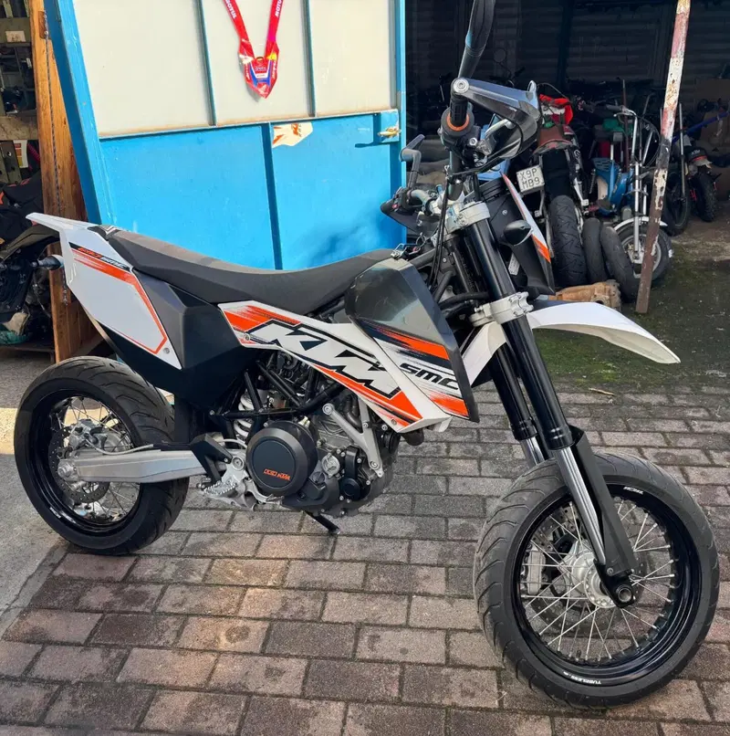 KTM 690 SMC (2008- 11) (3)