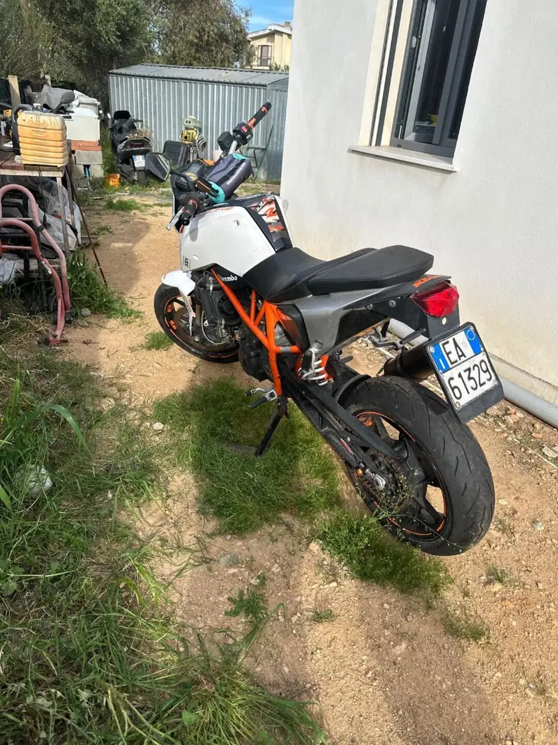KTM 690 Duke R (2010 - 15) (3)