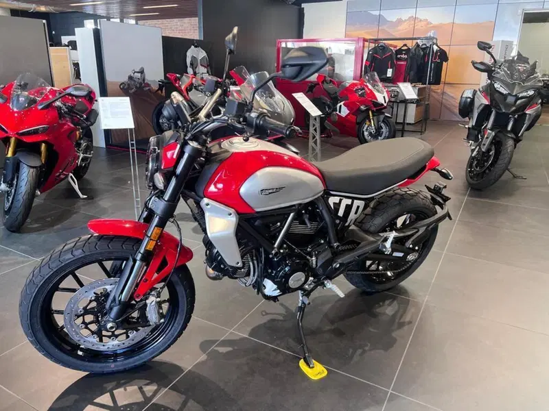 Ducati Scrambler 800 Icon (2025 - 26) (4)