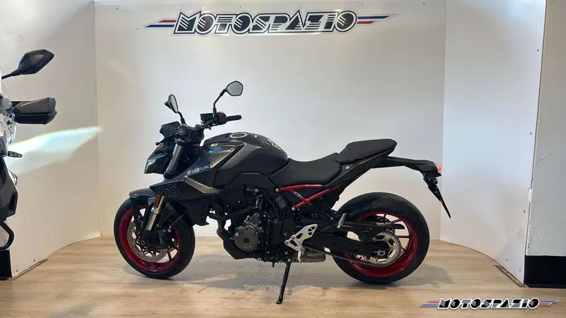 Suzuki GSX-8S (2025 - 26) (3)