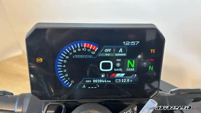 Suzuki GSX-8S (2025 - 26) (5)