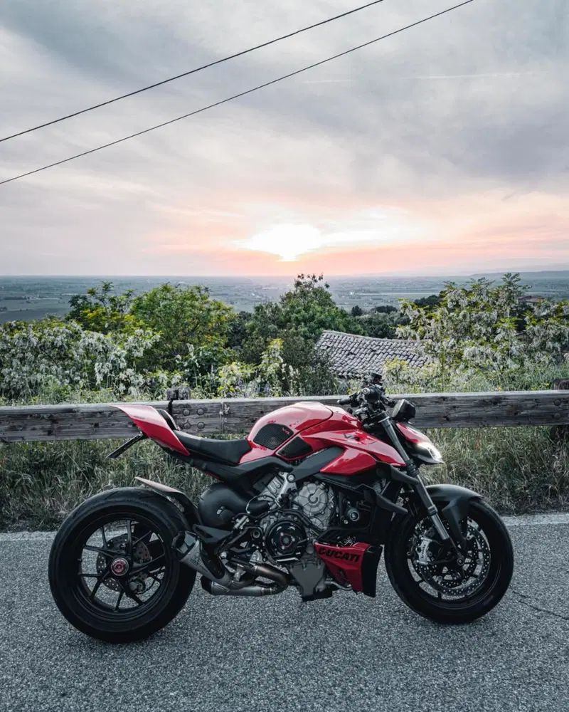 Ducati Streetfighter V4 (2023 - 24)