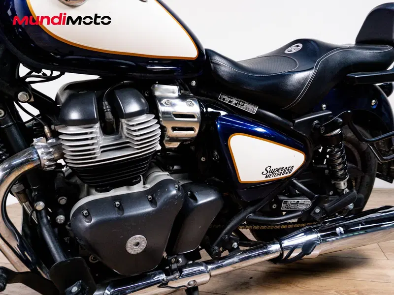 Royal Enfield Super Meteor 650 (2023 - 26) (9)
