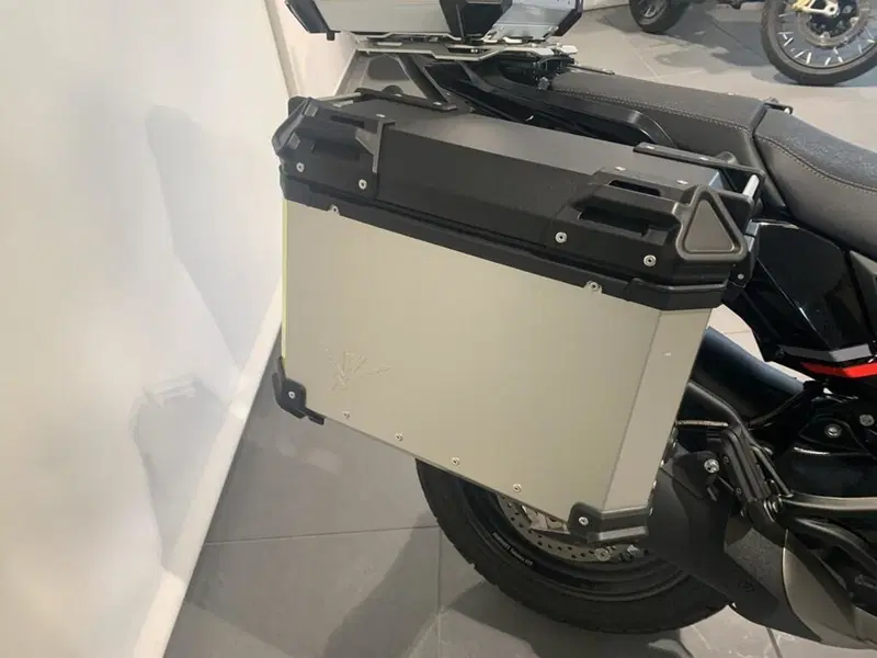 Moto Morini X-Cape 650 (2021 - 26) (13)