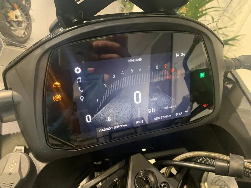 Moto Morini X-Cape 650 (2021 - 26) (10)