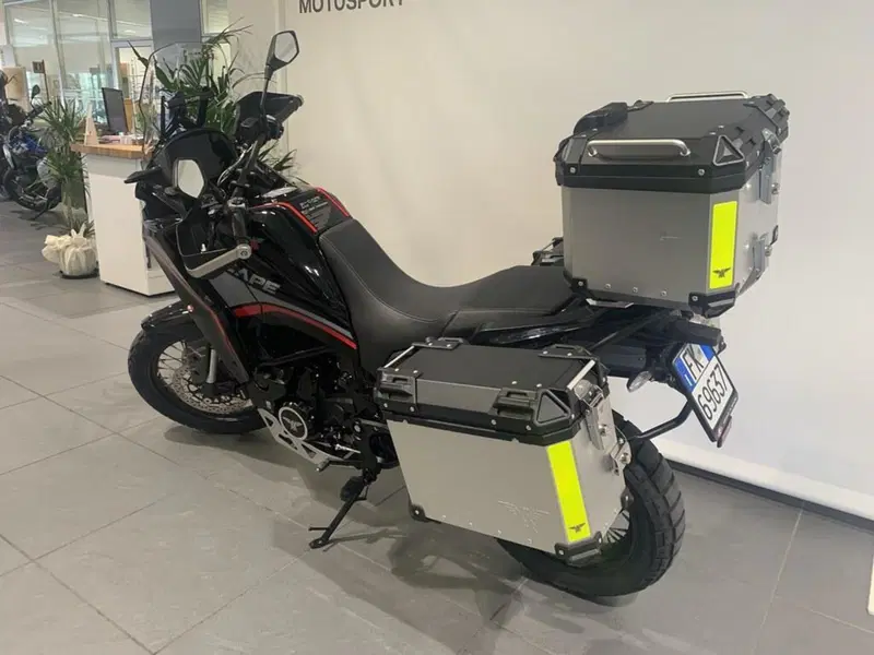 Moto Morini X-Cape 650 (2021 - 26) (3)