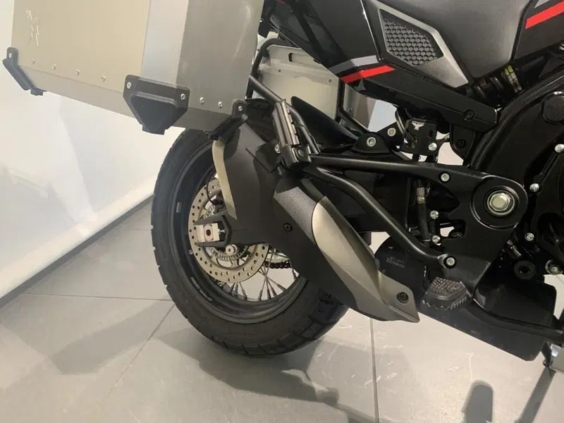 Moto Morini X-Cape 650 (2021 - 26) (15)